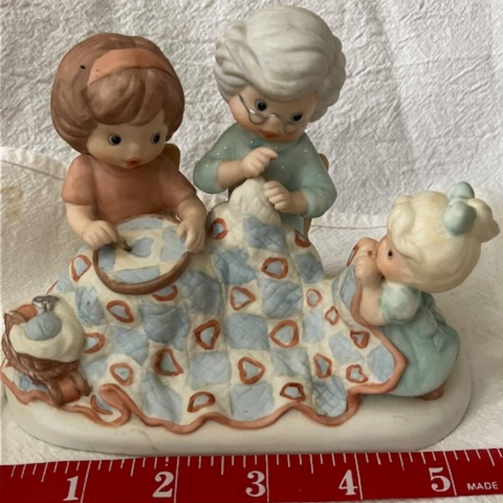 1993 Enesco Friends are crafted with love figurine